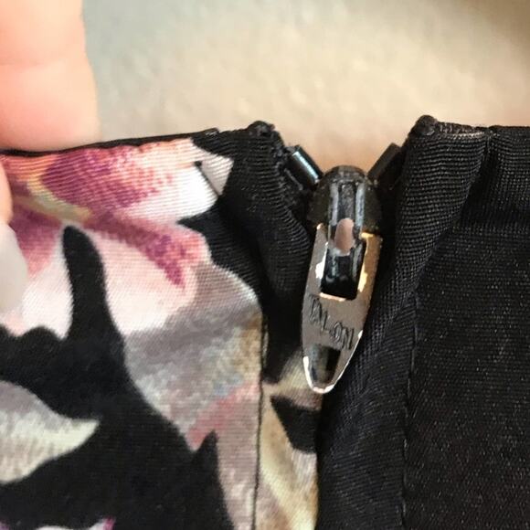 Vintage 8 floral dress black cream lace 1970s cottagecore - Picture 6 of 10